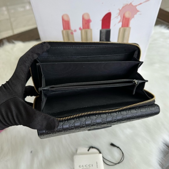 Stunning wallet - Picture 12 of 13